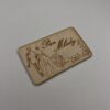 personalizowane drewniane winietki z grawerem elegancka dekoracja stołu